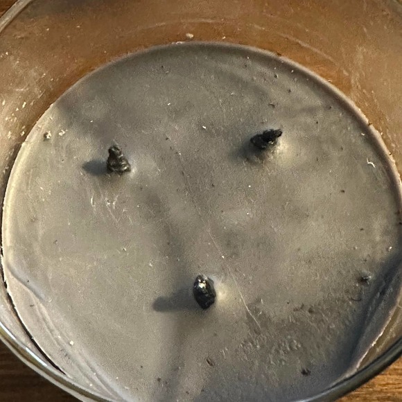 Bath & Body Works Black Tie Holiday 3 Wick Candle Sage Sandalwood Tonka 14.5 oz - Picture 5 of 9